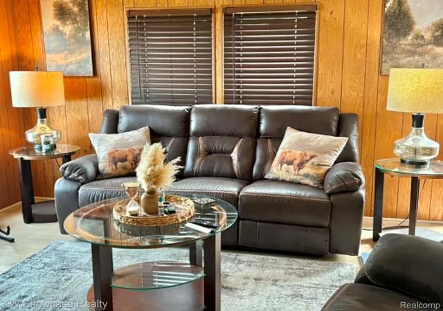 Photo 4 of Single family home for sale at 9435 Hunter Rills Rd, Fenton, MI 48430 | MLS# 20261069433 | Listing updated on 2026-09-06