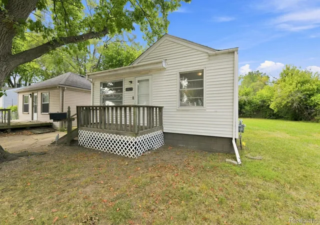 Photo 3 of Single family home for sale at 13077 Georgiana Ave, Warren, MI 48089 | MLS# 20261069496 | Listing updated on 2026-09-02