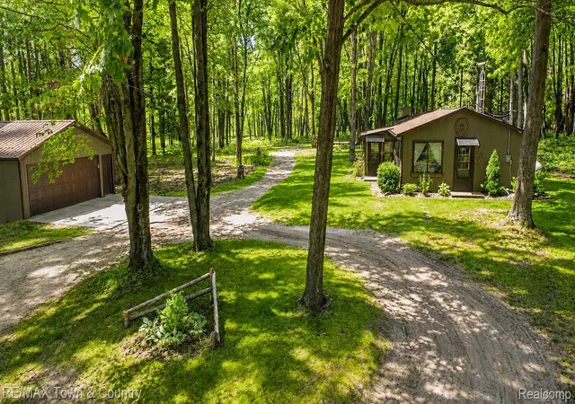 Single family home for sale at 1293 Bellinger Rd, Gladwin, MI 48624 | MLS# 20261069517 | Listing updated on 2026-09-14