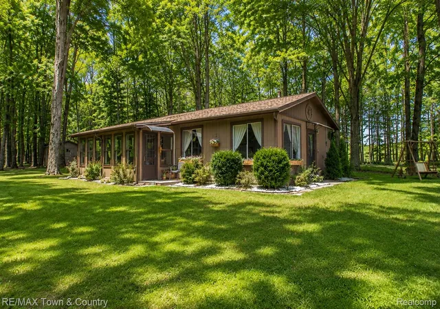 Photo 3 of Single family home for sale at 1293 Bellinger Rd, Gladwin, MI 48624 | MLS# 20261069517 | Listing updated on 2026-09-14