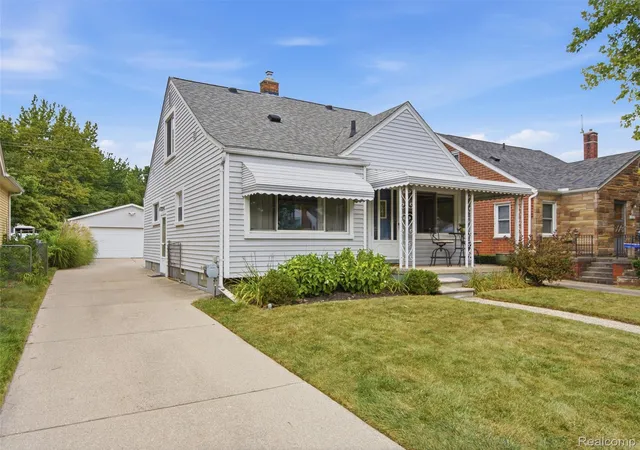 Photo 3 of Single family home for sale at 475 E Marshall St, Ferndale, MI 48220 | MLS# 20261069518 | Listing updated on 2026-09-12