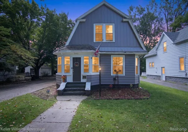 Photo 2 of Single family home for sale at 763 Randolph St, Jackson, MI 49203 | MLS# 20261069542 | Listing updated on 2026-09-03