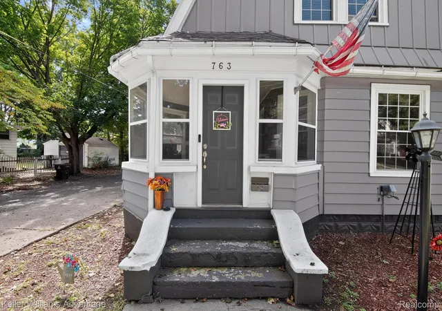 Photo 3 of Single family home for sale at 763 Randolph St, Jackson, MI 49203 | MLS# 20261069542 | Listing updated on 2026-09-03