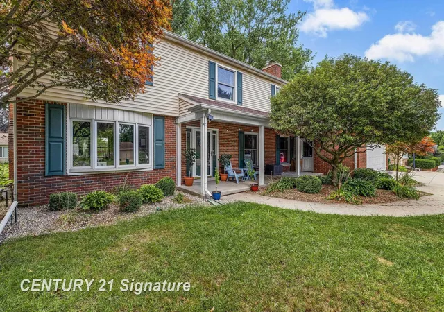 Photo 1 of Single family home for sale at 2870 E Nottingham Dr, Saginaw Charter Township Saginaw, MI 48603 | MLS# 61050220262 | Listing updated on 2026-10-09