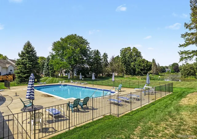 Photo 35 of Condo for sale at 2618 Williamsburg Cir, Auburn Hills, MI 48326 | MLS# 20261069614 | Listing updated on 2026-09-05