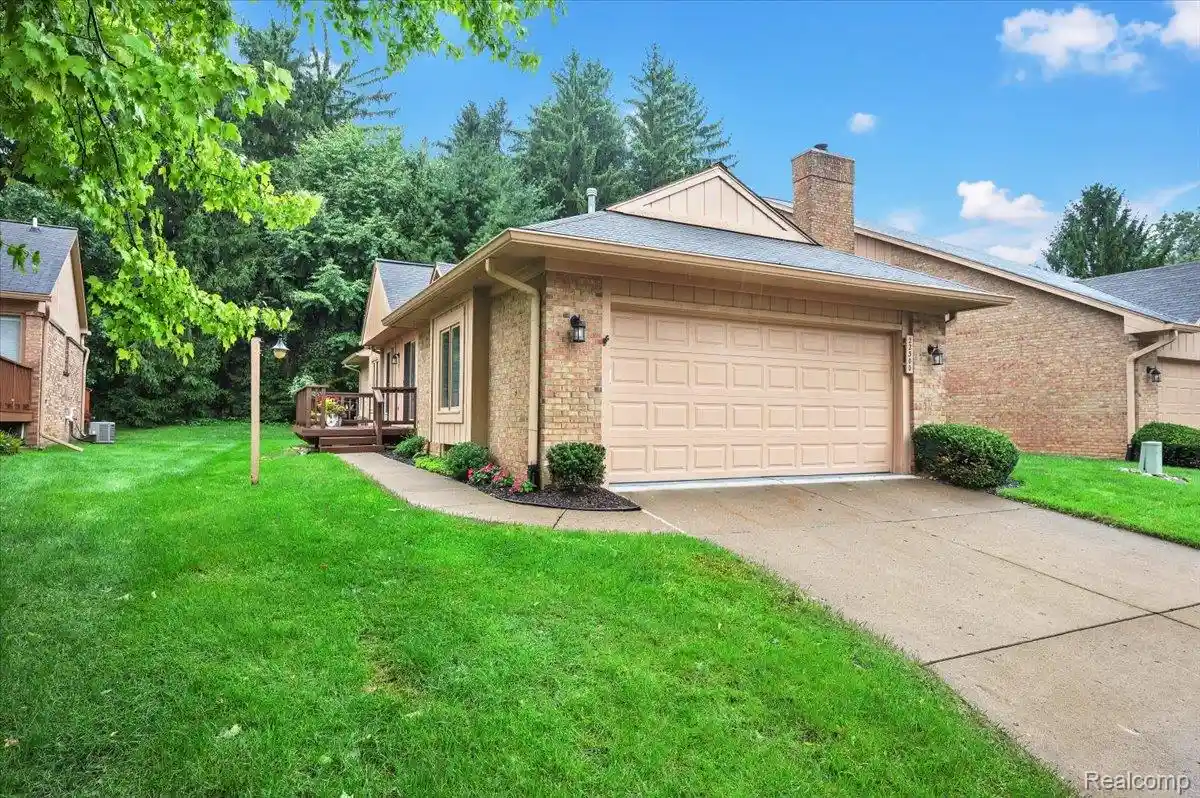 Listing Photo 1 - Condo for sale in 22300 River Ridge Trl located at 22300 River Ridge Trl, Farmington Hills, MI 48335 - Unit 22300 River Ridge Trl