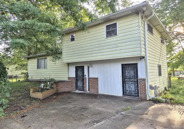 Photo 1 of Sale Pending at 8373 Gale Rd, Otisville, MI 48463 | MLS# 20261069628 | Listing updated on 2026-09-16