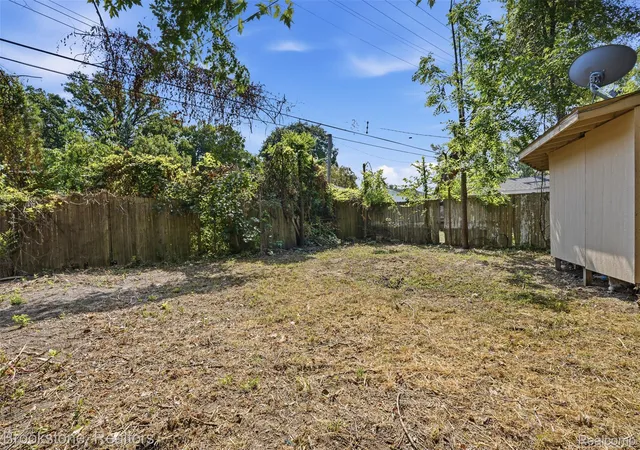 Photo 22 of Single family home for sale at 20050 Winston St, Detroit, MI 48219 | MLS# 20261069634 | Listing updated on 2026-10-12