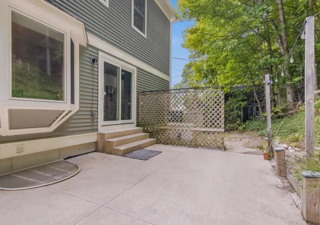Photo 4 of Single family home for sale at 11140 Main St, Homestead Township Benzie, MI 49640 | MLS# 78080073042 | Listing updated on 2026-09-18