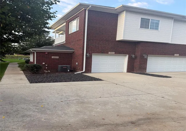 Photo 4 of Condo for sale at 6821 Boulder Pointe Dr, Washington, MI 48094 | MLS# 20261069649 | Listing updated on 2026-10-02