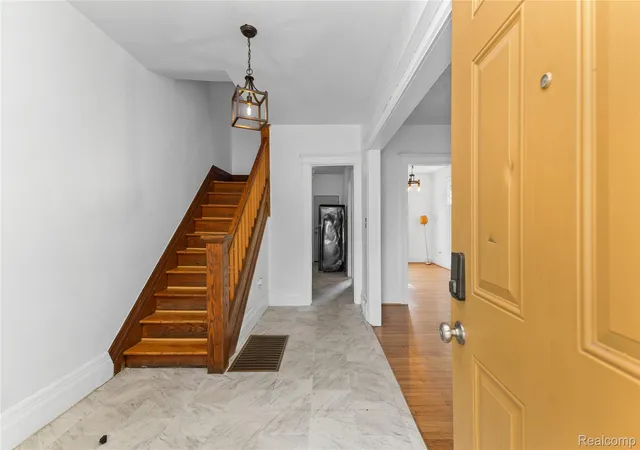 Listing Photo 3 - Condo for sale in building located at 444 E Philadelphia St, Detroit, MI 48219