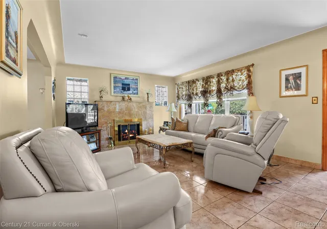Photo 3 of Single family home for sale at 6151 Oakman Blvd, Dearborn, MI 48126 | MLS# 20261069665 | Listing updated on 2026-10-09