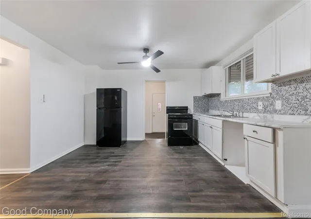 Photo 4 of Single family home for sale at 19498 Brady, Redford, MI 48240 | MLS# 20261069670 | Listing updated on 2026-10-19