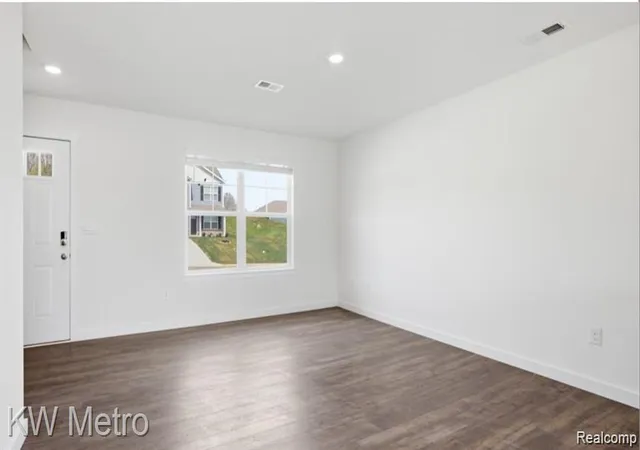 Photo 3 of Single family home for sale at 2280 Baltimore Ln, Davison Township Genesee, MI 48423 | MLS# 20261069675 | Listing updated on 2026-09-02