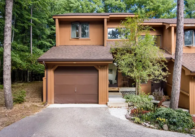 Photo 1 of Condo for sale at 3847 Sherwood Forest Dr, Traverse City, MI 49686 | MLS# 78080073048 | Listing updated on 2026-09-10