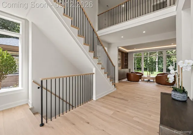 Photo 3 of Single family home for sale at 1465 Sodon Lake Dr, Bloomfield Hills, MI 48302 | MLS# 20261069701 | Listing updated on 2026-09-15
