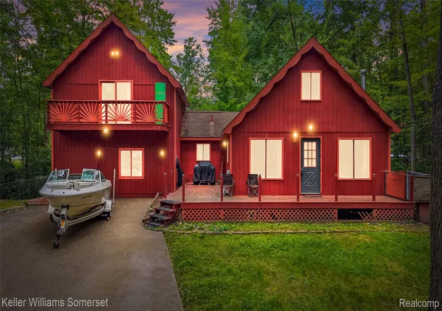 Photo 1 of Single family home for sale at 330 Ivy Dr, Roscommon, MI 48653 | MLS# 20261069707 | Listing updated on 2026-09-15