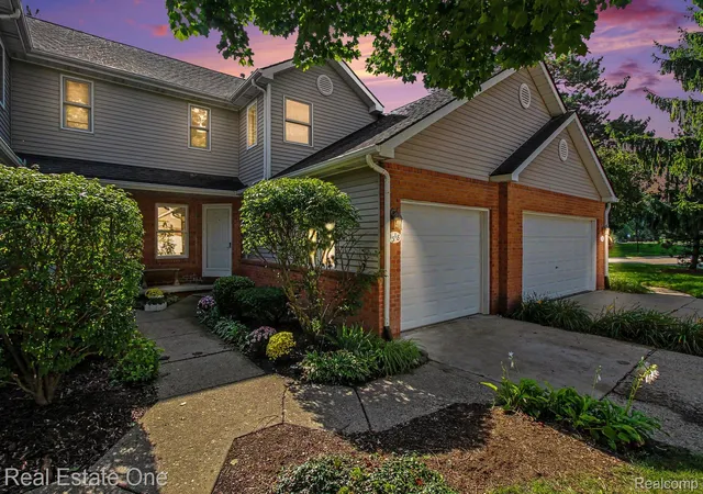 Photo 2 of Condo for sale at 1318 Steeplechase Ct, Howell, MI 48843 | MLS# 20261069715 | Listing updated on 2026-09-13