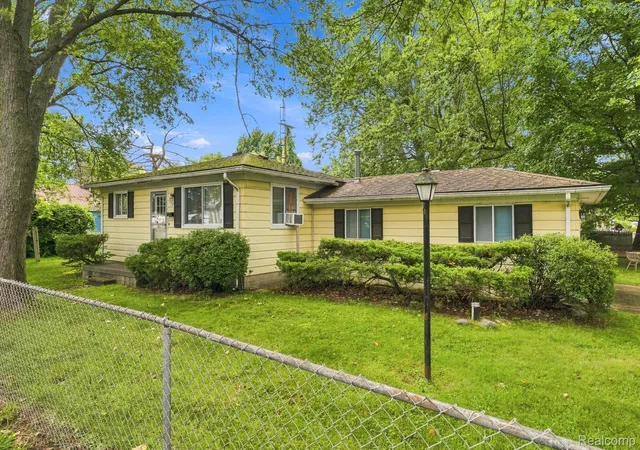 Photo 1 of Single family home for sale at 7337 Dogwood Rd, Lexington, MI 48450 | MLS# 20261069719 | Listing updated on 2026-09-09