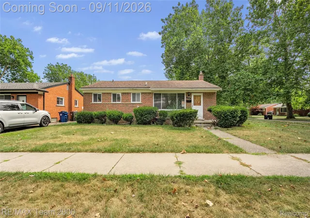 Photo 3 of Single family home for sale at 14141 Rockland St, Redford, MI 48239 | MLS# 20261069728 | Listing updated on 2026-09-11