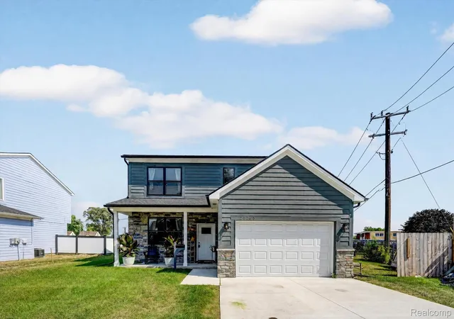 Photo 1 of Single family home for sale at 25760 Groveland St, Roseville, MI 48066 | MLS# 20261069730 | Listing updated on 2026-09-15