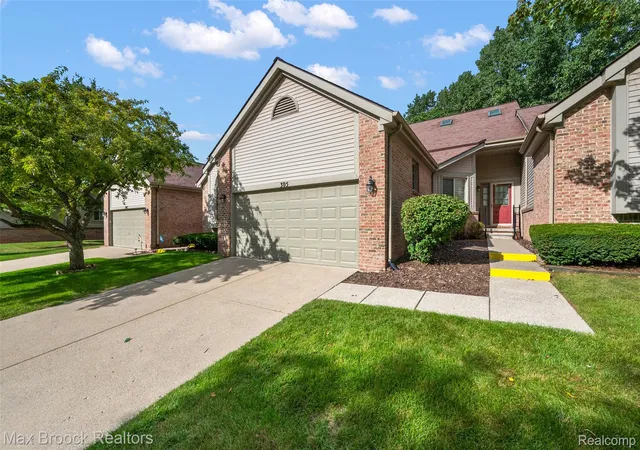 Photo 1 of Condo for sale at 305 Pineknoll Ct, Brighton, MI 48116 | MLS# 20261069770 | Listing updated on 2026-09-11