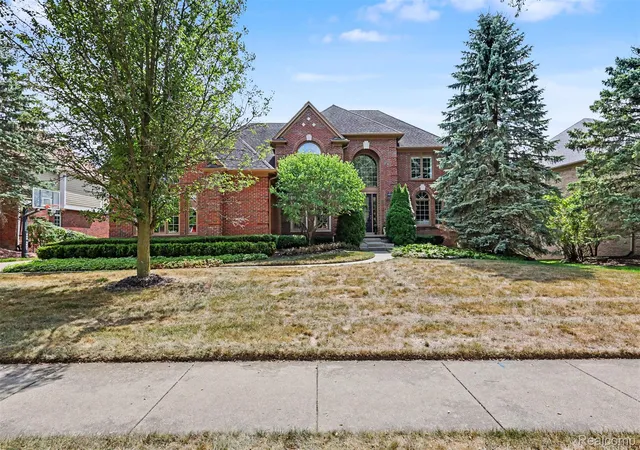 Photo 1 of Sale Pending at 24034 Broadmoor Park Ln, Novi, MI 48374 | MLS# 20261069774 | Listing updated on 2026-09-09