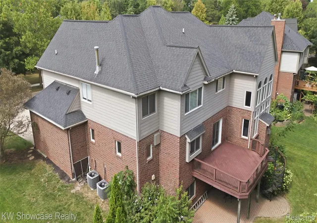 Photo 3 of Single family home for sale at 31132 Lagoon Dr, Novi, MI 48377 | MLS# 20261069789 | Listing updated on 2026-09-14