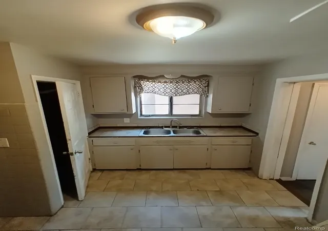Photo 3 of Single family home for sale at 14435 Rossini Dr, Detroit, MI 48205 | MLS# 20261069840 | Listing updated on 2026-09-03