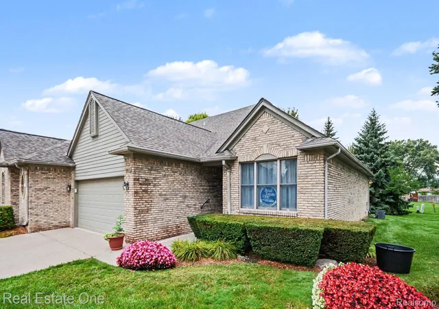 Photo 3 of Condo for sale at 4469 Firethorn Ct #16, Warren, MI 48092 | MLS# 20261069847 | Listing updated on 2026-09-12