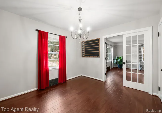 Photo 2 of Single family home for sale at 2925 N Alexander Ave, Royal Oak, MI 48073 | MLS# 20261069846 | Listing updated on 2026-09-15