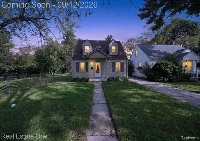Photo 1 of Single family home for sale at 26040 Hanover St, Dearborn Heights, MI 48125 | MLS# 20261069865 | Listing updated on 2026-09-20