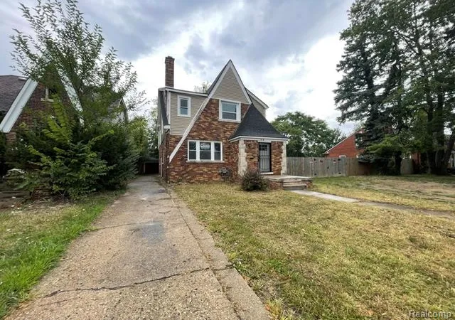 Photo 3 of Multi family home for sale at 17155 Strasburg St, Detroit, MI 48205 | MLS# 20261069876 | Listing updated on 2026-09-05