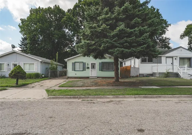Photo 1 of Single family home for sale at 110 E Cornell Ave, Pontiac, MI 48340 | MLS# 20261069880 | Listing updated on 2026-09-15