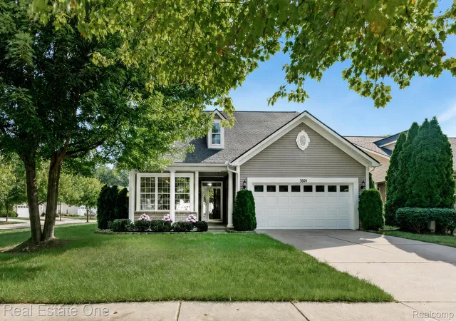 Photo 1 of Sale Pending at 3509 Riverside Dr, Auburn Hills, MI 48326 | MLS# 20261069879 | Listing updated on 2026-09-13