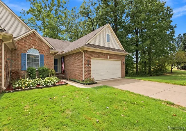 Photo 3 of Condo for sale at 22791 Coachlight Cir, Taylor, MI 48180 | MLS# 20261069882 | Listing updated on 2026-09-09
