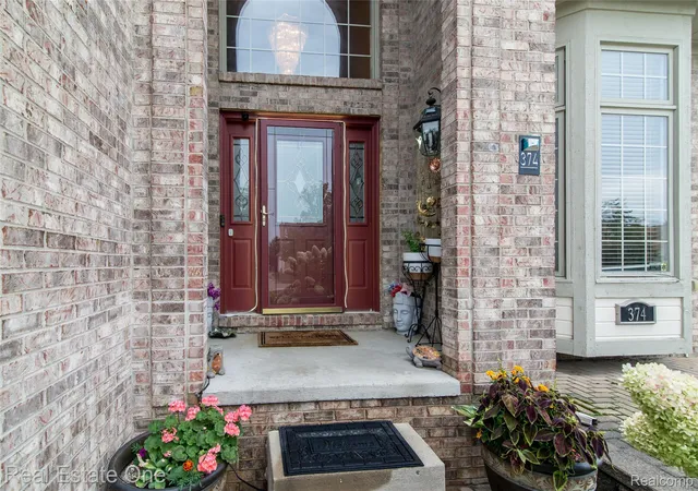 Photo 4 of Single family home for sale at 374 Robert Ct, Canton, MI 48188 | MLS# 20261069895 | Listing updated on 2026-09-09