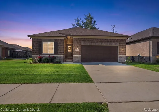 Listing Photo 5 - Condo for sale in building located at 15360 Eton Pointe Dr, Clinton Township, MI 48035 - Unit #37