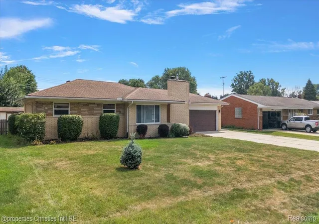Photo 2 of Single family home for sale at 37674 Andrew Dr, Sterling Heights, MI 48312 | MLS# 20261069907 | Listing updated on 2026-09-18