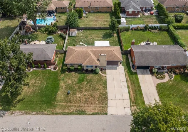 Photo 3 of Single family home for sale at 37674 Andrew Dr, Sterling Heights, MI 48312 | MLS# 20261069907 | Listing updated on 2026-09-18