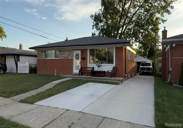 Photo 3 of Single family home for sale at 8127 Gary Ave, Westland, MI 48185 | MLS# 20261069912 | Listing updated on 2026-09-11