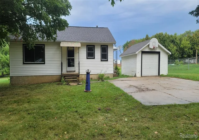 Single family home for sale at 3794 Lippincott, Lapeer, MI 48446 | MLS# 20261069925
