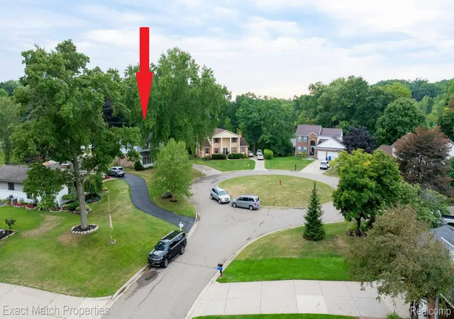 Photo 3 of Single family home for sale at 9438 W Shady Grv Ct, White Lake, MI 48386 | MLS# 20261069943 | Listing updated on 2026-09-02
