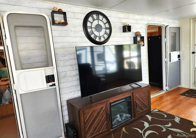 Photo 3 of Single family home for sale at 10001 Goodall Rd E #422, Durand, MI 48429 | MLS# 20261069987 | Listing updated on 2026-09-21