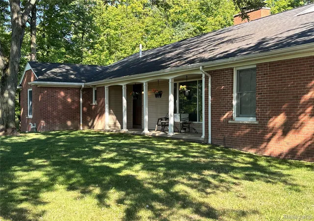 Photo 3 of Single family home for sale at 830 W Gilford Rd, Caro, MI 48723 | MLS# 20261070007 | Listing updated on 2026-09-04