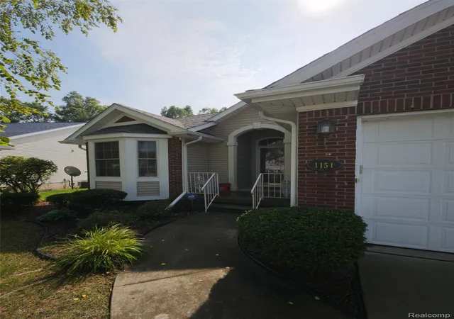 Photo 2 of Condo for sale at 1151 Creekside Ct, Burton, MI 48509 | MLS# 20261070008 | Listing updated on 2026-09-08