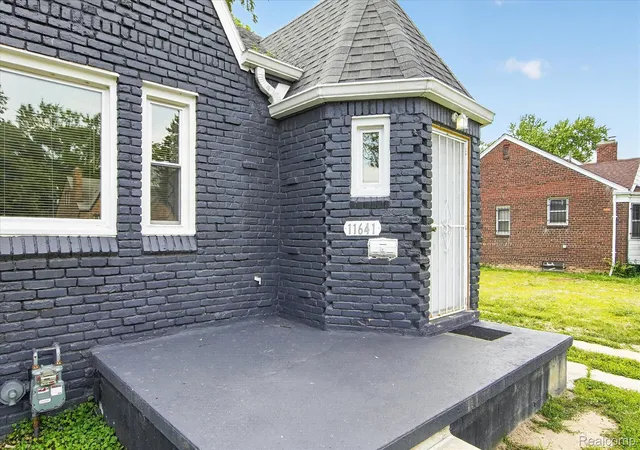 Photo 3 of Single family home for sale at 11641 Glastonbury Ave, Detroit, MI 48228 | MLS# 20261070010 | Listing updated on 2026-09-08
