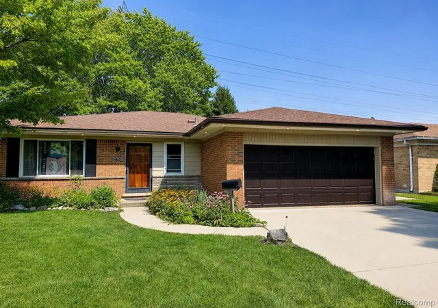 Photo 1 of Sale Pending at 27752 Palomino Dr, Warren, MI 48093 | MLS# 20261070031 | Listing updated on 2026-09-16