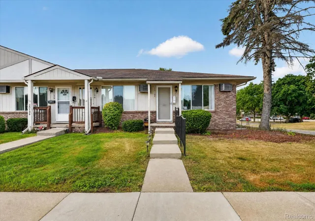 Photo 3 of Condo for sale at 25102 Franklin Ter #8, South Lyon, MI 48178 | MLS# 20261070035 | Listing updated on 2026-09-08