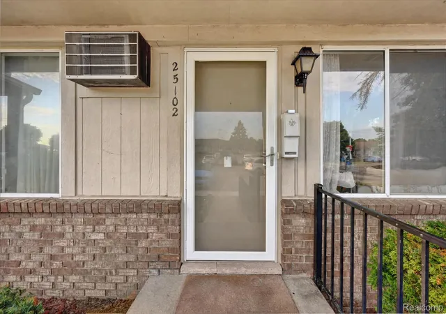 Photo 4 of House for sale at 25102 Franklin Ter #8, South Lyon, MI 48178 | MLS# 20261070035 | Listing updated on 2026-09-08